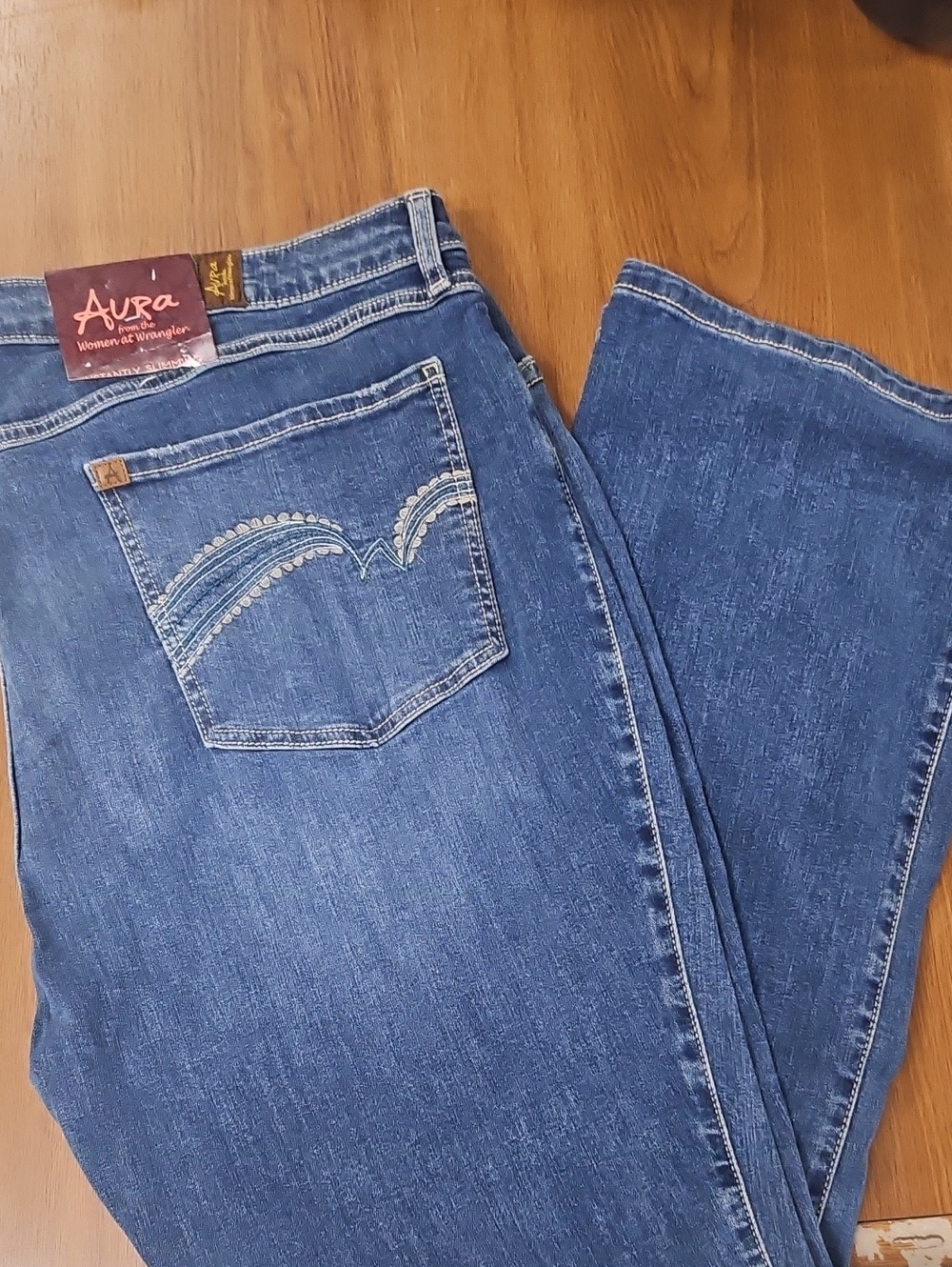 Aura Women’s Medium Blue Bootcut Jeans with Embroidered Back Pocket